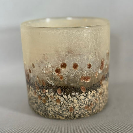 Neutral 10x10cm candle holder, perfect for pillar candles or tealights, enhances decor with minimalist elegance and warmth.