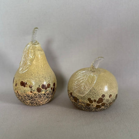 Neutral Apple & Pear Ornament (8 x 15cm) adds elegance to home decor, perfect for centerpieces and gifts.