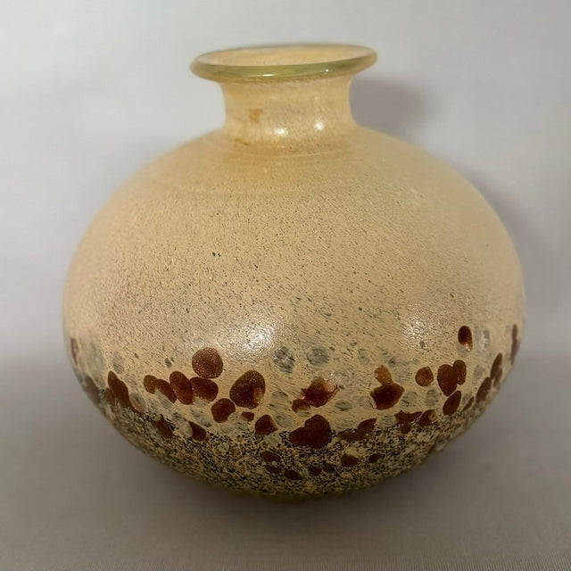 Round neutral vase (20 x 18cm) elevating home decor, perfect for flowers and modern minimalism in any room.