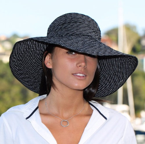Endless Summer Resort Hat in BLACK, size adjustable, UPF 50+ sun protection, packable, crushable, stylish wire brim for creative looks.