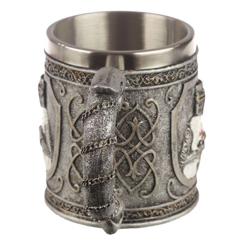 Decorative tankard featuring a detailed crusader knight design, perfect for collectors and medieval enthusiasts, 15cm tall.