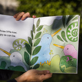 Moana Road - The Three Little Kiwi Kids Book - Three Little Kiwi - 2 units