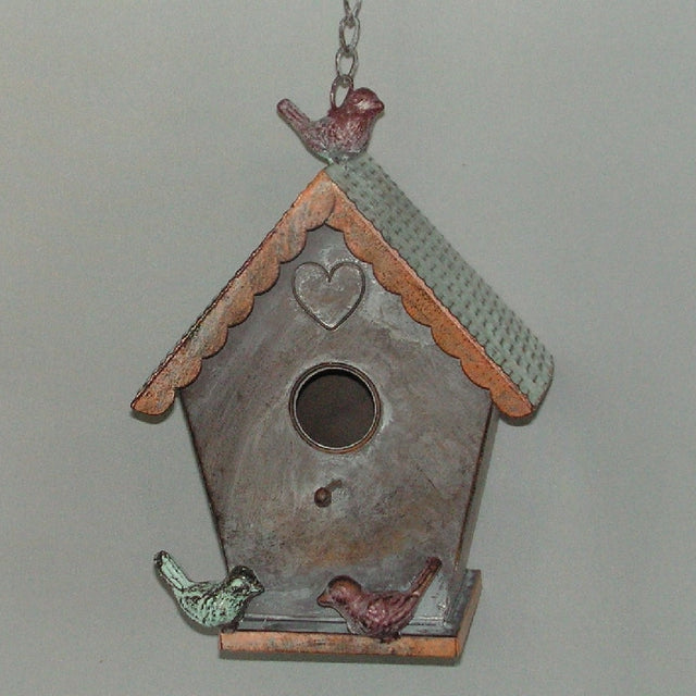 Elegant vert/brown birdhouse (58cm) designed for small birds, enhancing gardens and promoting biodiversity.