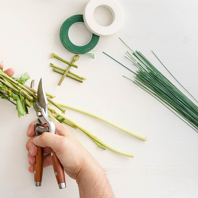 Green Florist Wire Gauge:22 (0.7mm) 2KG BOX (Not Plastic Coated)