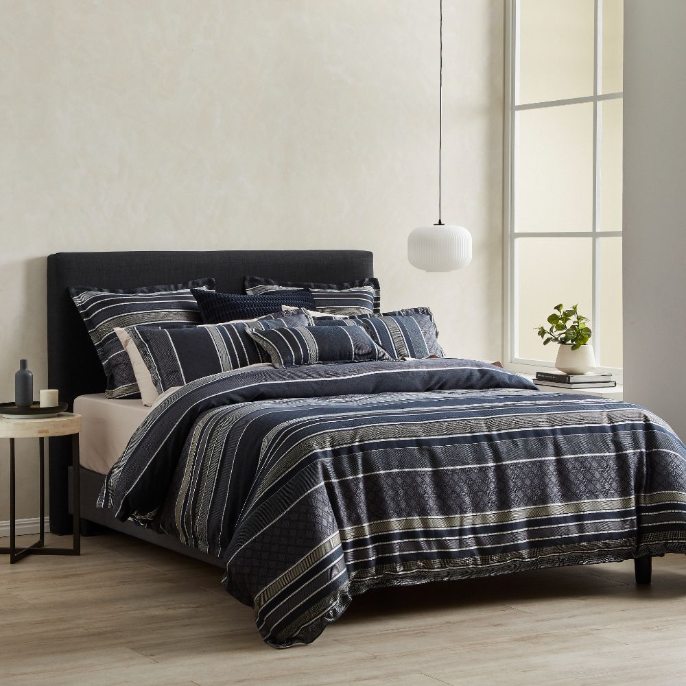 Queen Duvet Cover - Set - Private Collection Detroit Navy (210cm)