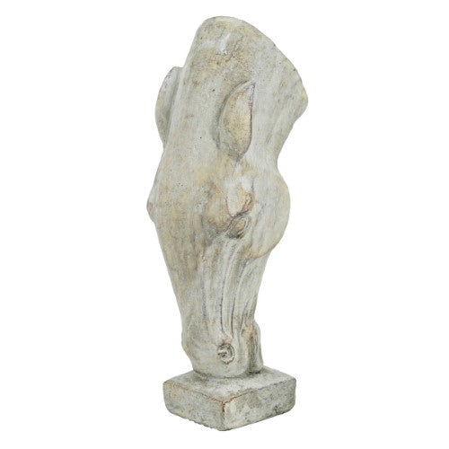 Elegant resin horse statue (15x10.5x33 cm) showcasing grace, strength, and meticulous detail for captivating home decor.