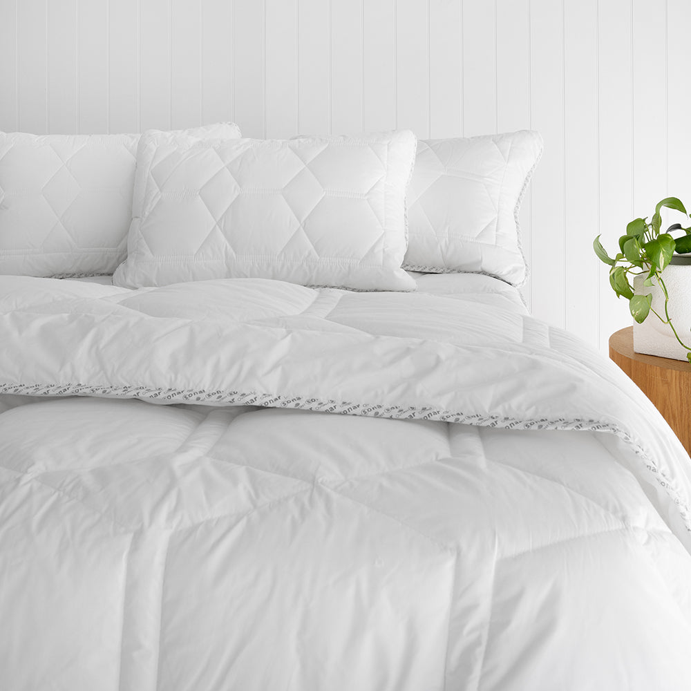 Queen Sonar Thermal Balancing Quilt / Duvet (Outlast)- Bambury