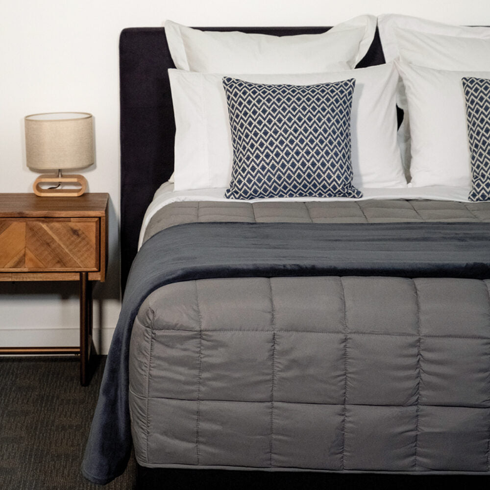 Snug Quilt - Dreamticket Super King 198cm (Charcoal)