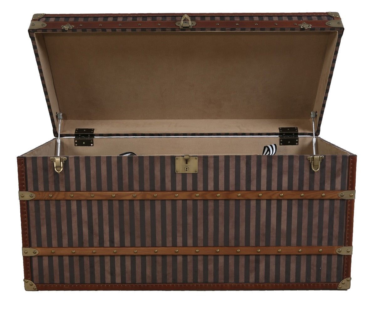 TRUNK COFFEE TABLE (1.12m x 52cm x 59cm)