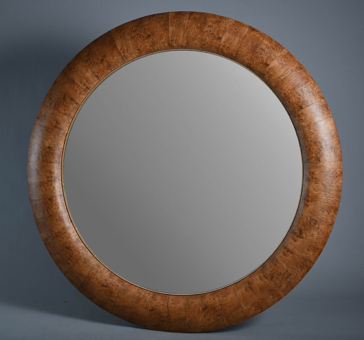 ROUND MIRROR - VENEER/MDF WALNUT (1.52m x 1.52m x 5.5cm)