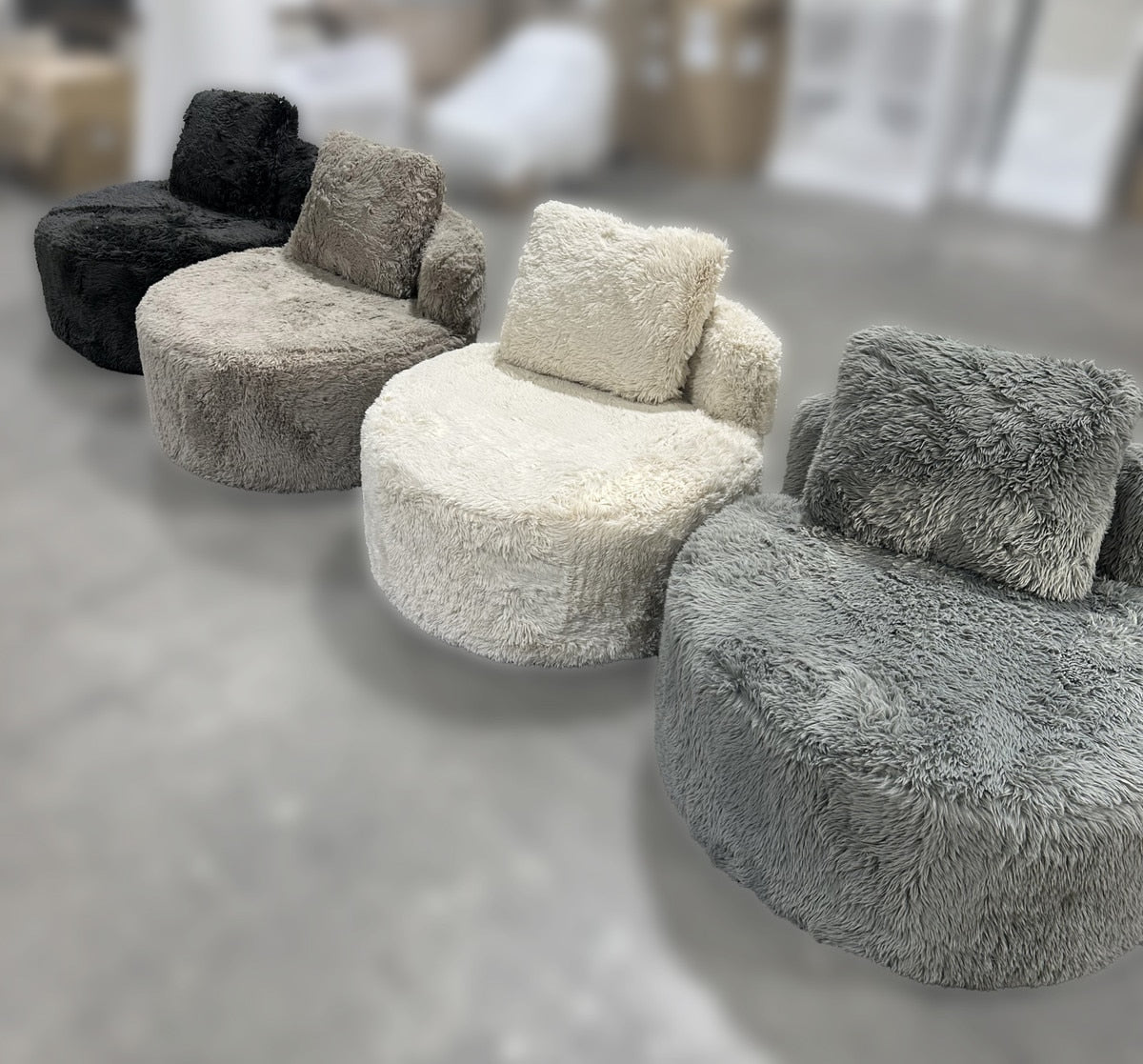 ROUND ACCENT CHAIR - SOPHIE SMOKE FAUX SHEEPSKIN (87 x 87 x 75cm)