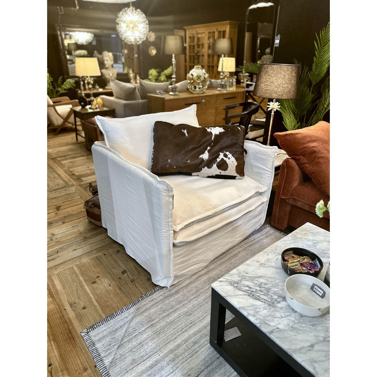 ARMCHAIR - COURTENAY CLOUD (1m)