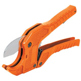 Truper PVC Pipe Cutter with ratchet action, stainless steel blade, and automatic opening for clean cuts up to 42mm.