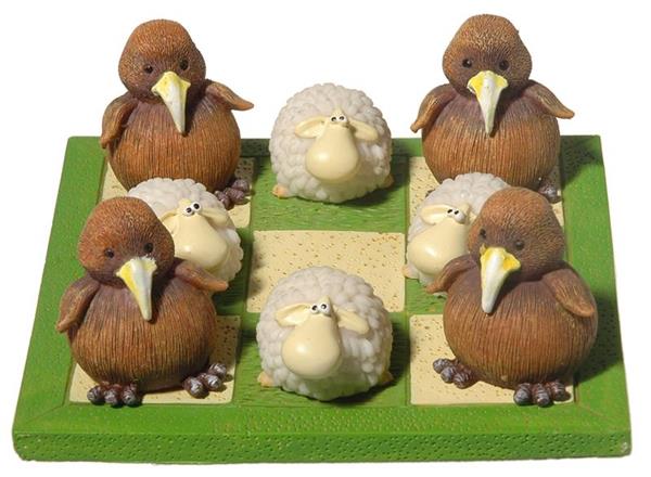 Tic Tac Toe / Noughts & Crosses - KIWI VS SHEEP