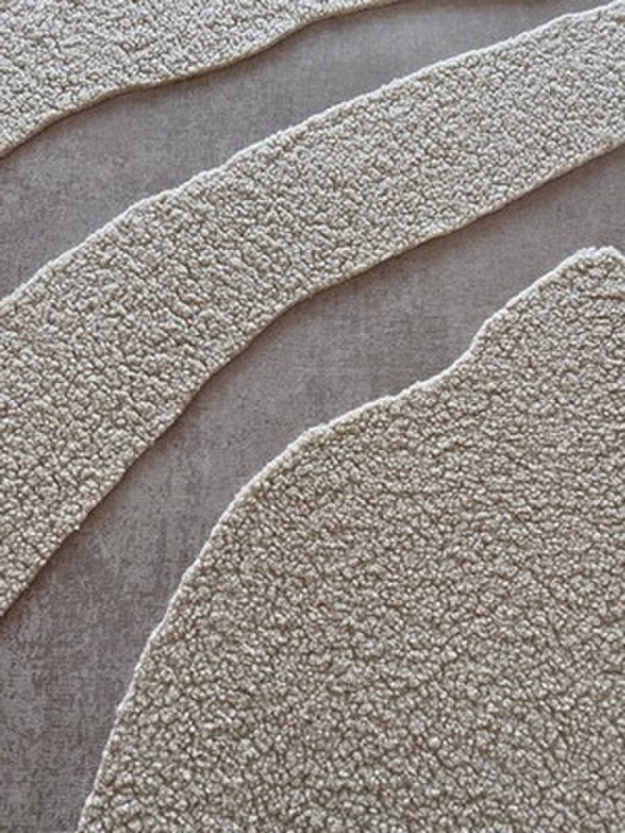 FRAMED CANVAS 8 (1m x 1.4m)