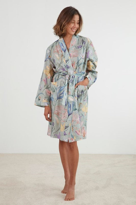 Botanical green floral kimono robe with pockets, waist tie, 100% cotton voile, OEKO-TEX certified, ethically made in Turkey.