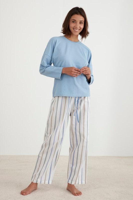 Luxury jacquard striped PJ set featuring a long-sleeve top, elastic waistband pants, ethically made in Turkey. Size Large.