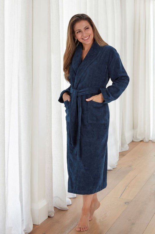 Navy fitted bathrobe with shawl collar, pockets, and waist tie, made from OEKO-TEX® cotton, ethically produced in Turkey.