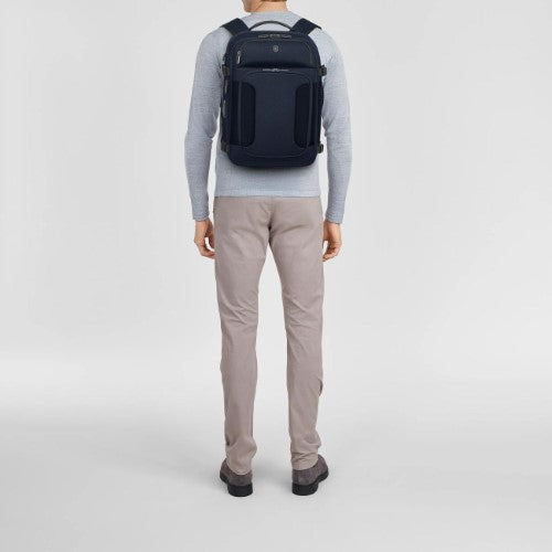 Boarding Bag - Victorinox Werks Traveler 7.0 (Blue)