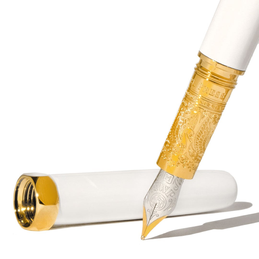 Elegant Ferris Wheel Press fountain pen with Sapphire Lacquer finish, two-tone nib, and luxurious gold-plated hardware.