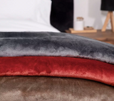 Luxurious garnet coral fleece blanket, 160x220cm, ultra-soft, 400gsm, perfect for single/double beds, stylish warmth for any room.