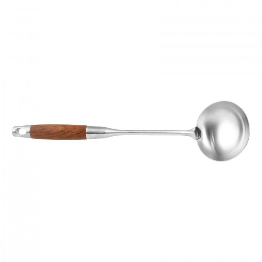 AVANTI Oriental Wok Ladle with sturdy handle, designed for serving soups and sauces, ideal for Asian cuisine.