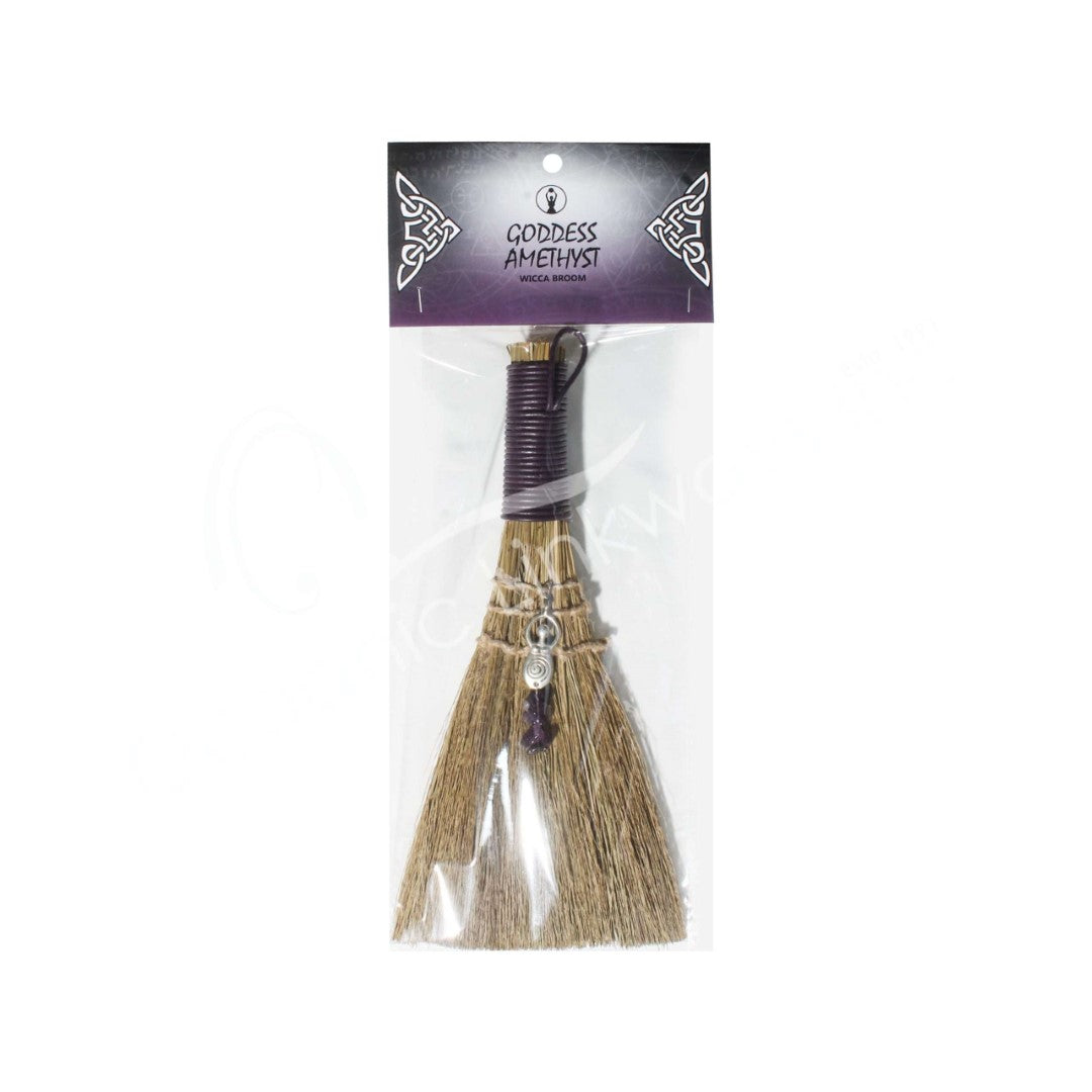 Wicca broom with Amethyst charm, 20cm, ideal for rituals, cleansing negativity, and enhancing meditation.