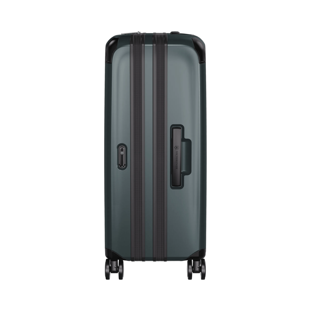 Victorinox Spectra 3.0 Medium Hardside Case in Storm, featuring sustainable SORPLAS™ material and expandable capacity for easy travel.