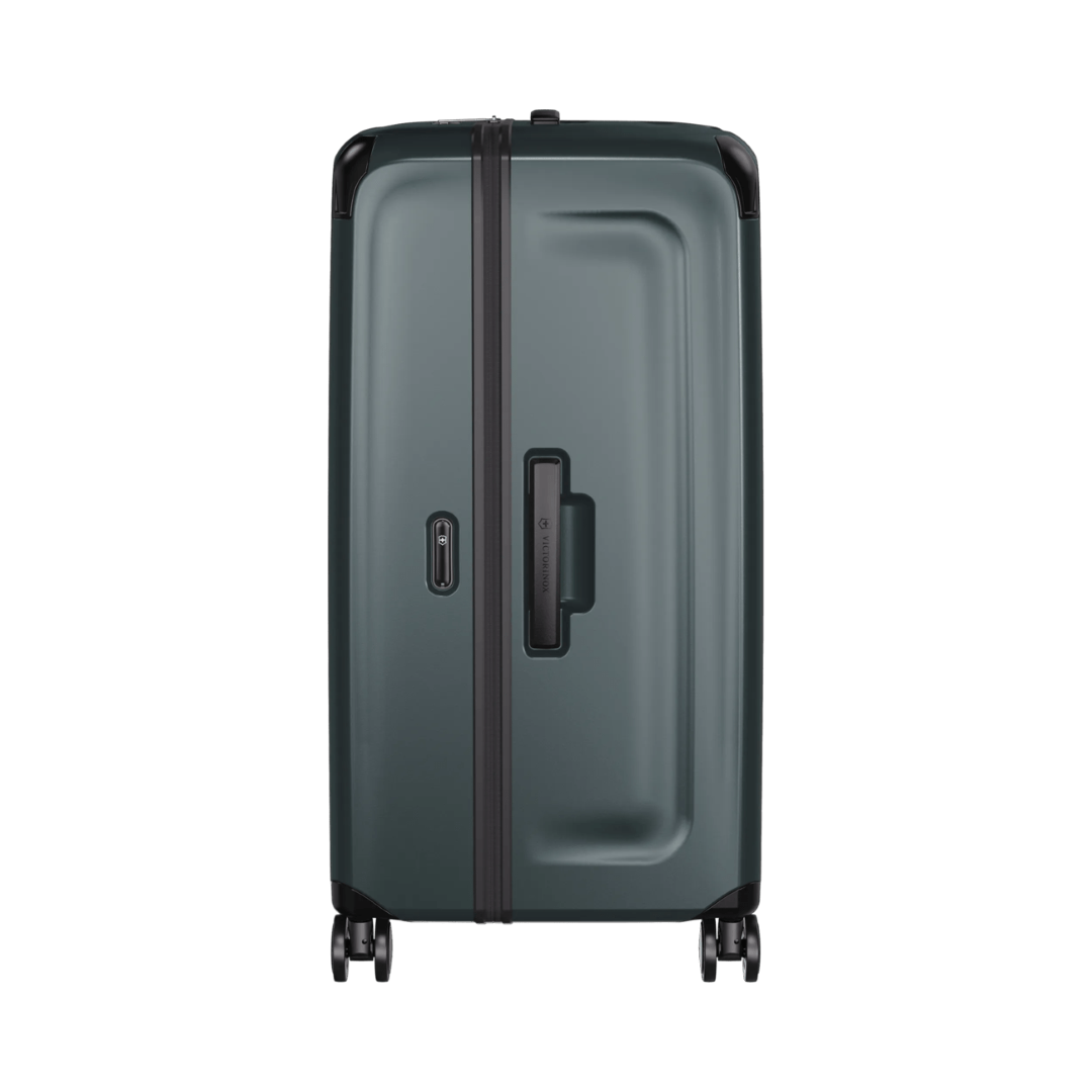 Large hardside trunk in Storm color, made from recycled polycarbonate, featuring 99L capacity and 8-wheel spinner system.