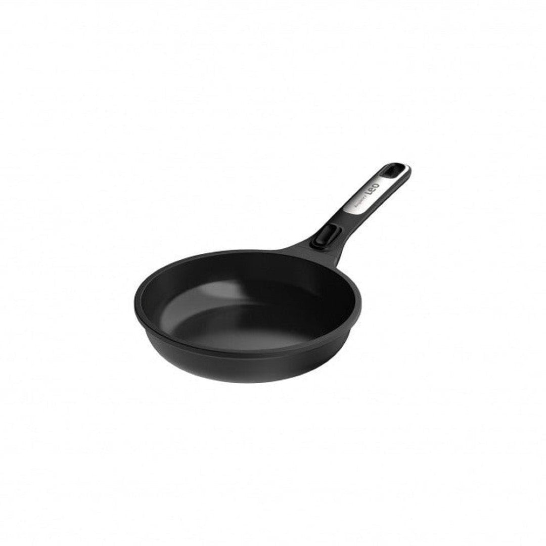 20cm BergHOFF Phantom Fry Pan, eco-friendly recycled aluminum, CeraGreen non-stick, ovenproof, detachable handle, versatile for all cooktops.