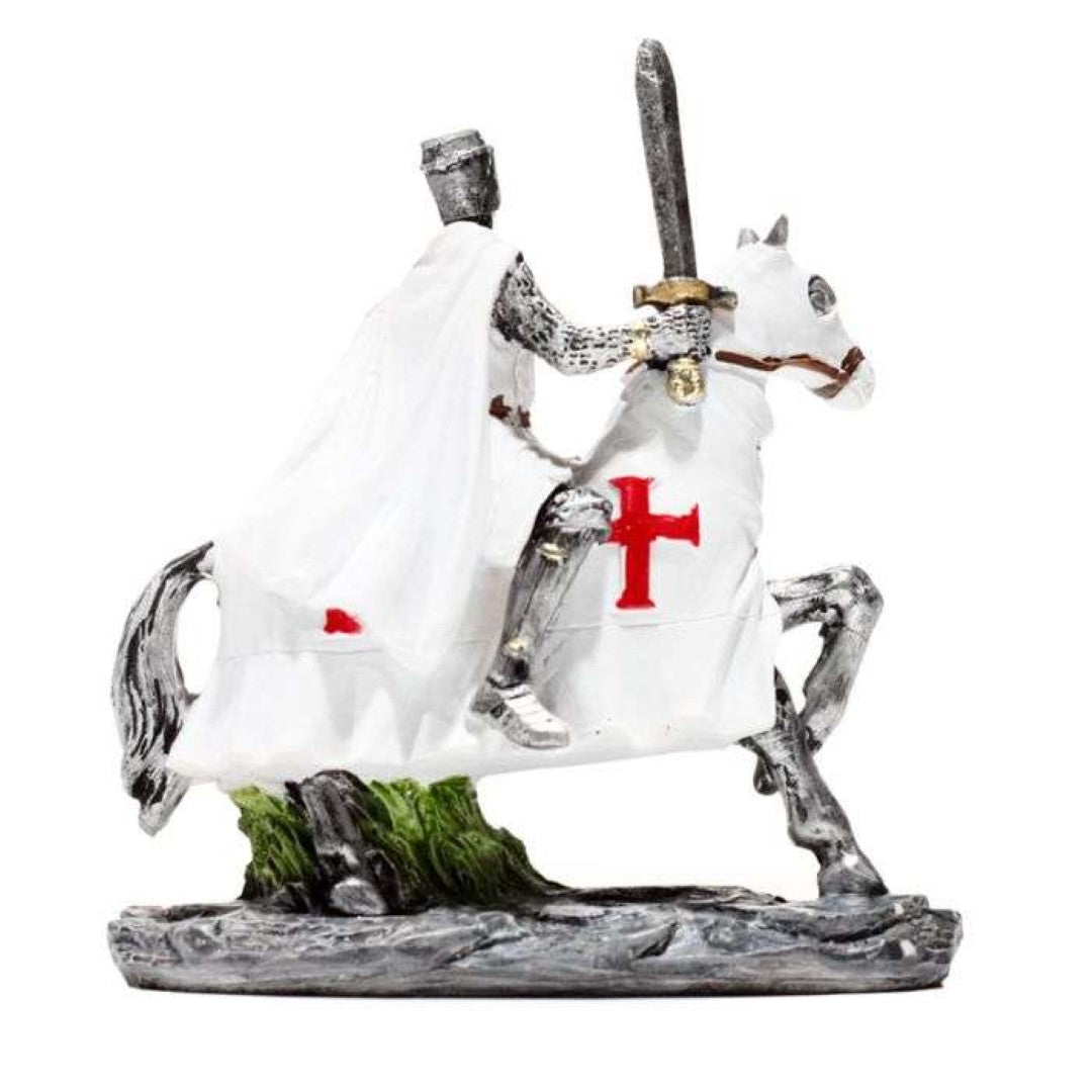 Intricate Crusader knight ornaments on horseback, perfect for medieval decor, 11cm tall set of 2, durable and charming.