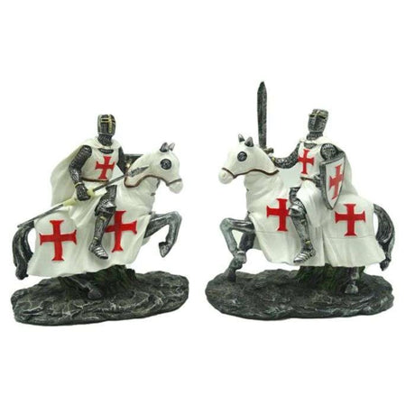 Set of 2 Crusader Knight ornaments on horseback, detailed and sturdy, ideal for medieval decor and collectors.