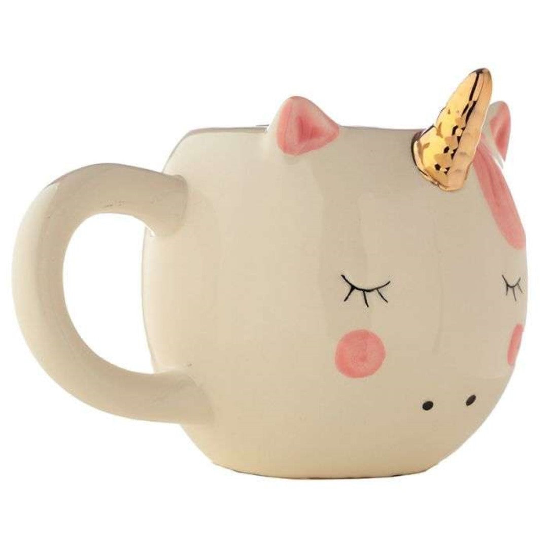 Ceramic unicorn-shaped mug with rainbow design, 560ml capacity, perfect for hot beverages and whimsical decor.