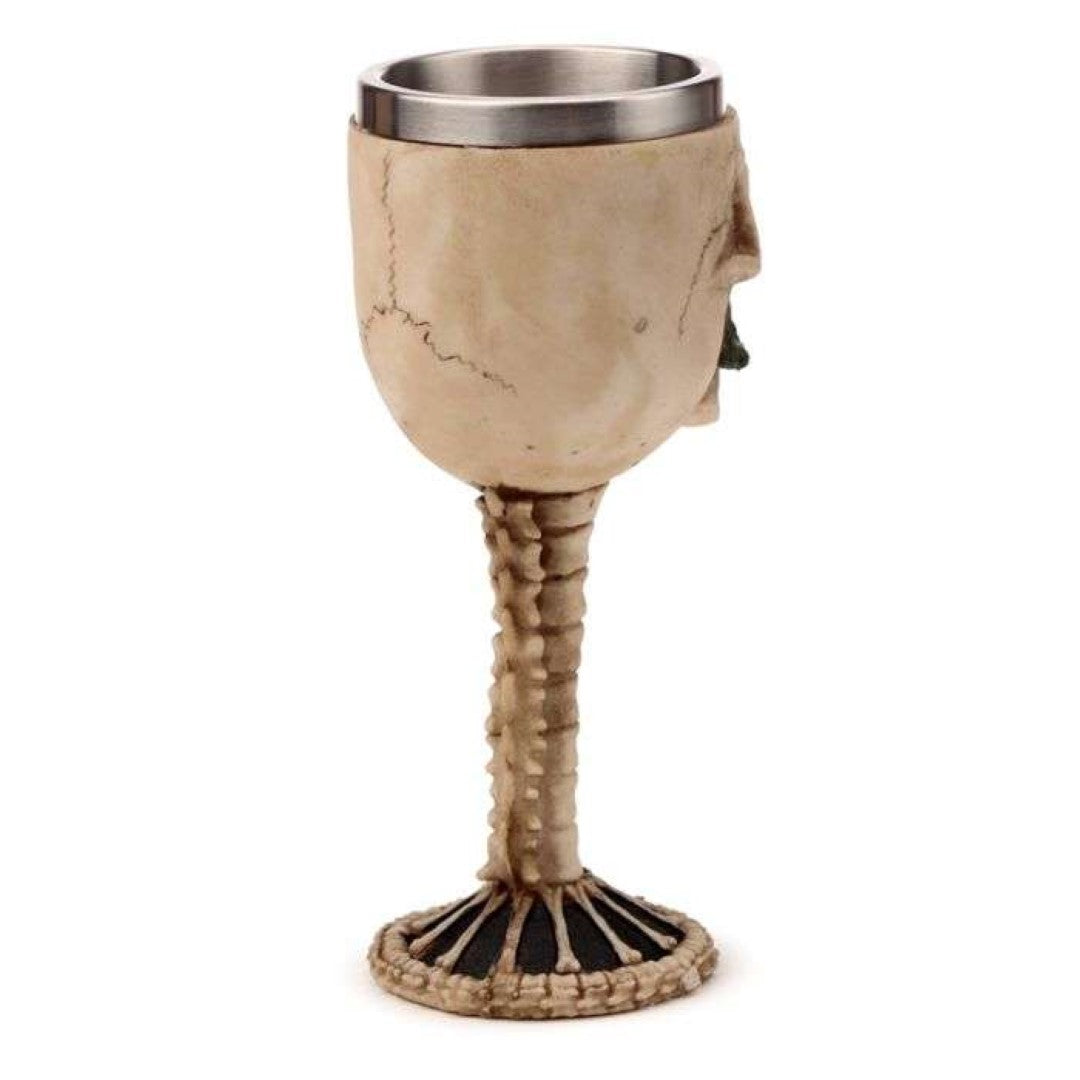 Goblet featuring decorative skulls and a red rose, perfect for gothic-themed decor and Halloween celebrations.