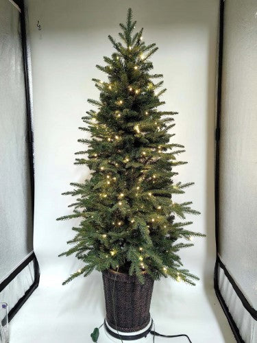 Artificial Pine Christmas  Tree with Pot & 200 LED Warm Light 5' PE (Green)
