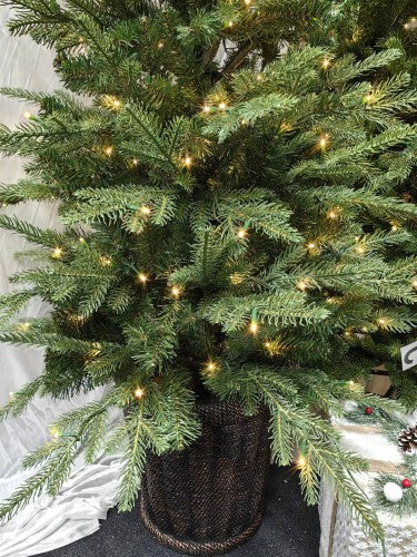 Artificial Pine Christmas  Tree with Pot & 200 LED Warm Light 5' PE (Green)