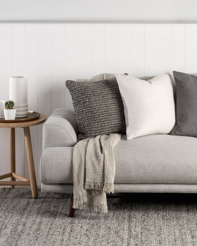 Harris Cushion - Beige 50x50cm - OLLO