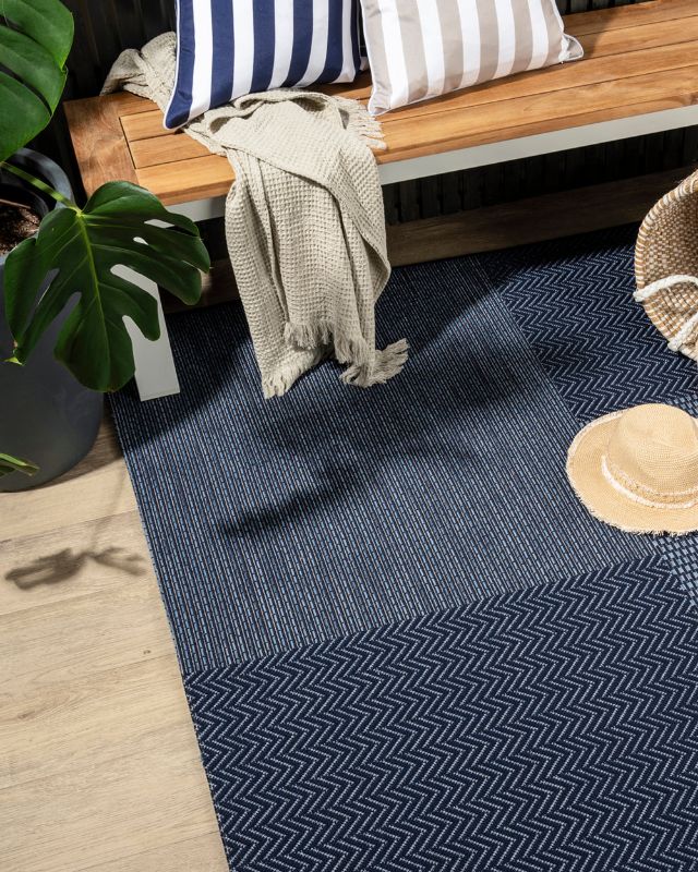 Collingwood Floor Rug - Navy 160x230cm - OLLO