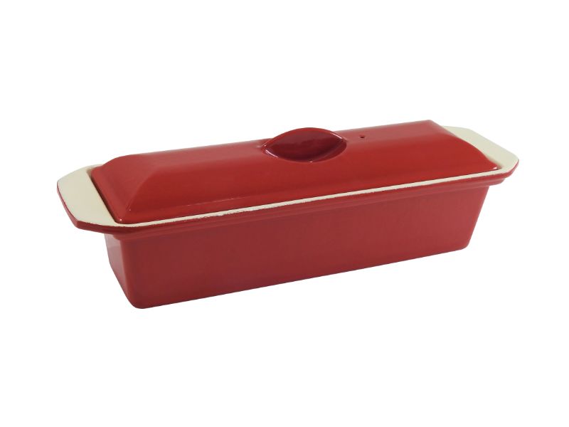 Chasseur 28cm Terrine in Federation Red, a versatile cast iron dish for cooking and serving, featuring durable enamel and unique craftsmanship.