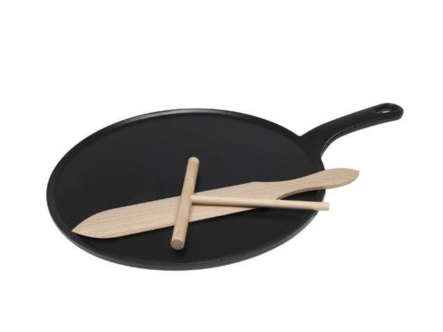 Chasseur 30cm Crepe Pan in Black Onyx, ideal for making crepes with exceptional heat retention and stylish serving.