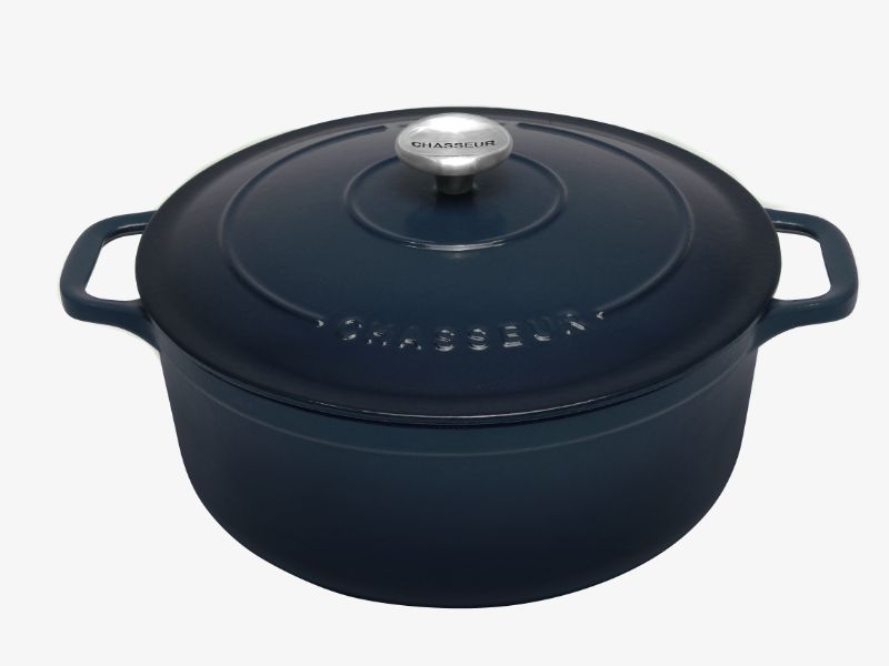 Round French oven in Licorice Blue, 28cm cast iron, perfect for slow cooking, simmering, and serving up to 6 people.