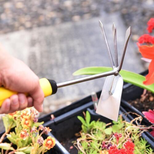 Stanley Garden Cultivator Hoe