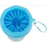 Blue paw cleaner for medium/large dogs, made of silicone/PP, effectively removes dirt and massages paws gently.