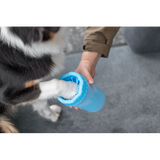 Blue paw cleaner in medium/large size, made of silicone/PP, effectively removes dirt while soothing with a gentle massage.