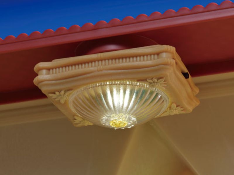 Battery-operated Sylvanian Families ceiling light, providing bright illumination for various homes in the Sylvanian universe.