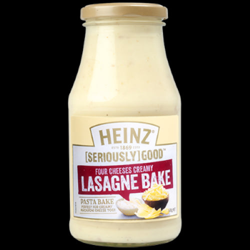 Delicious Heinz Seriously Good Four Cheeses Pasta Bake sauce, perfect for creamy lasagna, mac & cheese, and family dinners.