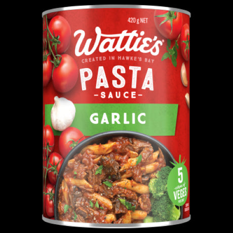 Wattie's Garlic Pasta Sauce 420g, a natural, flavorful sauce packed with garlic and five servings of vegetables per can.