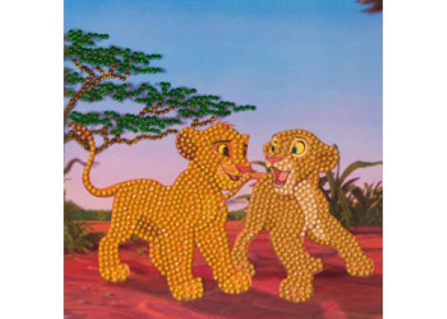 Colorful CrystalArt kit featuring Simba and Nala for creating a sparkling 18x18cm greeting card. Perfect for ages 8 and up.