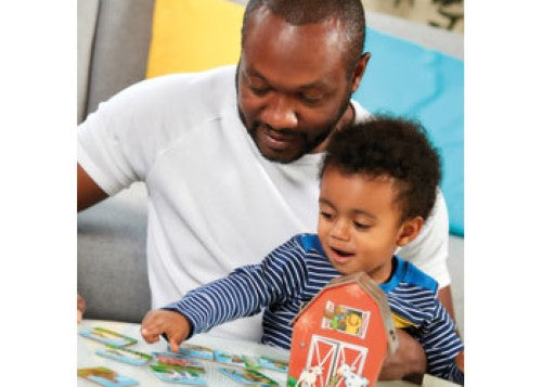 Colorful 3D barn game for preschoolers to match farm animals with their babies, enhancing learning and fine motor skills.