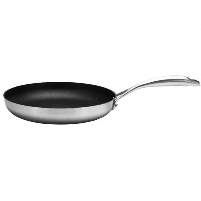 Scanpan CS Fry Pan 28cm with Stratanium+ non-stick surface, ergonomic handle, and even heat distribution for superior cooking.